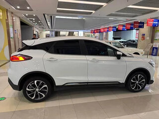 2023 Geely Emgrand S, белый, 1300000 рублей, вид 4