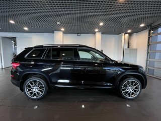 2019 Skoda Kodiaq I, чёрный, 2400000 рублей, вид 2