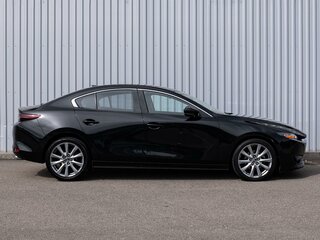 2019 Mazda 3 IV (BP), чёрный, 1999000 рублей, вид 5
