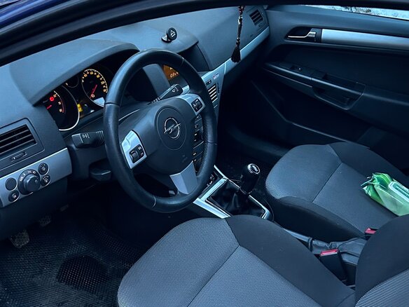 2011 Opel Astra H Рестайлинг, синий, 500000 рублей - вид 3