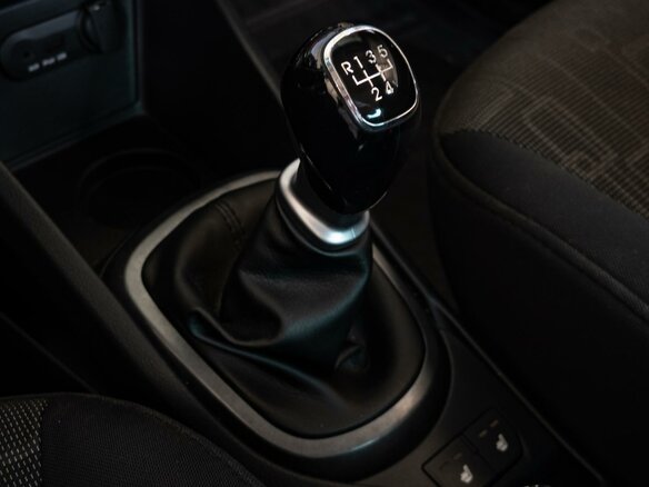 2012 Kia Rio 5-speed III, белый - вид 13