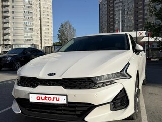2021 Kia K5 III, белый, 2600000 рублей, вид 5