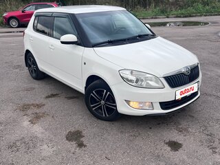 2014 Skoda Fabia II Рестайлинг, белый, 740000 рублей, вид 2