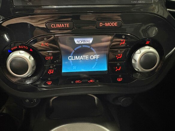 2011 Nissan Juke I, чёрный - вид 10