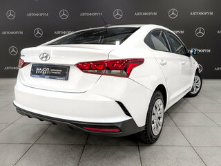 2022 Hyundai Solaris II Рестайлинг, белый, 1565000 рублей, вид 5