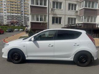 2010 Hyundai i30 I Рестайлинг, белый, 650000 рублей, вид 3