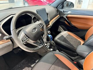 2026 Lada (ВАЗ) Vesta SW Cross I Рестайлинг (NG), белый, 2228490 рублей, вид 4
