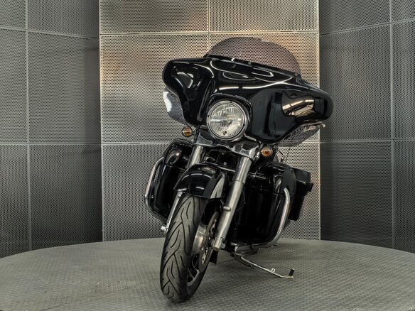 2008 Harley-Davidson Street Glide, чёрный, 869000 рублей - вид 2