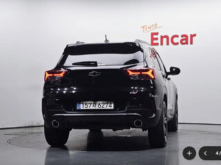 2022 Chevrolet TrailBlazer III, чёрный, 1898520 рублей, вид 4