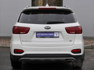 2019 Kia Sorento III Prime Рестайлинг, белый, 2551000 рублей, вид 5