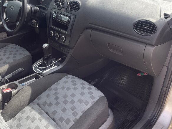 2005 Ford Focus II, серебристый, 425000 рублей - вид 9
