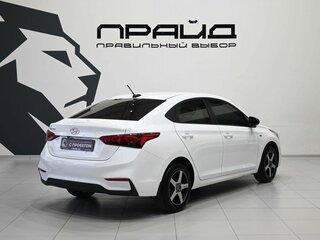 2017 Hyundai Solaris II, белый, 1039900 рублей, вид 3