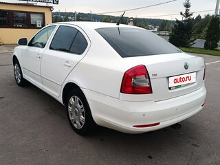 2012 Skoda Octavia II (A5) Рестайлинг, белый, 720000 рублей, вид 4