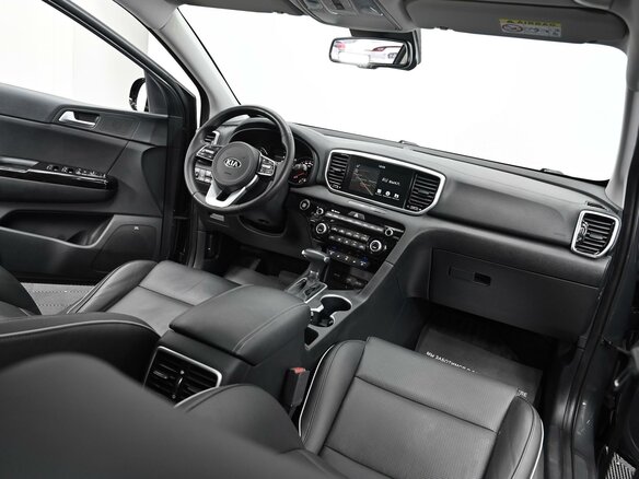 2018 Kia Sportage IV Рестайлинг, серый, 1835000 рублей - вид 4