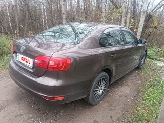 2012 Volkswagen Jetta VI, коричневый, 950000 рублей, вид 2