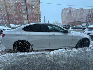 2013 BMW 5 серии 520i VI (F10/F11/F07), белый, 1950000 рублей, вид 3