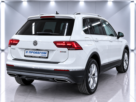 2018 Volkswagen Tiguan II, белый, 1865000 рублей, вид 4