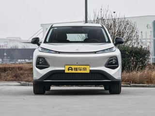 2026 Changan Qiyuan Q05 51.9 kWh II, серебристый, 2199046 рублей, вид 2