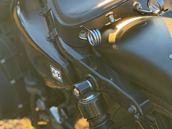 2009 Harley-Davidson Sportster 883, чёрный, 670000 рублей - вид 5