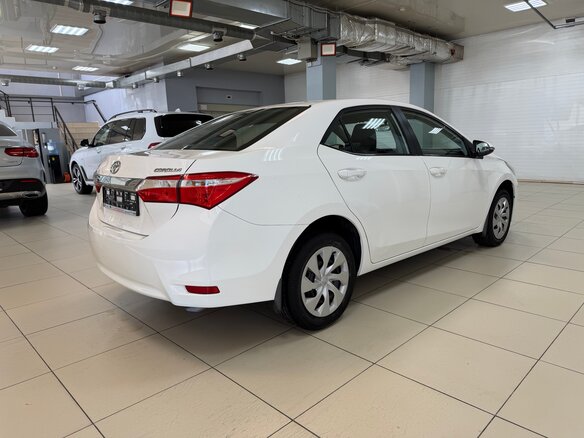 2013 Toyota Corolla XI (E160, E170, E180), белый - вид 6
