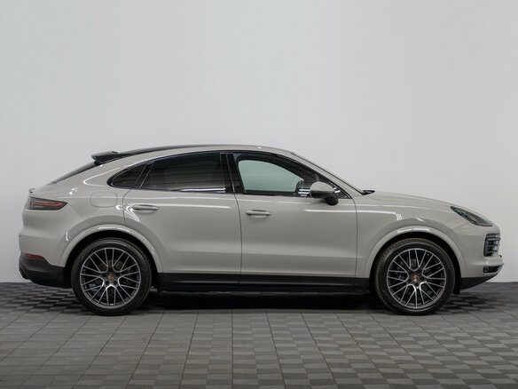 2021 Porsche Cayenne Coupé III, серый - вид 3