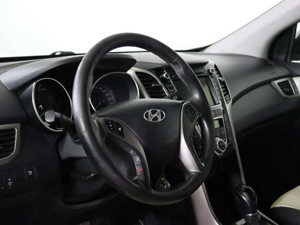 2012 Hyundai i30 II, белый - вид 8