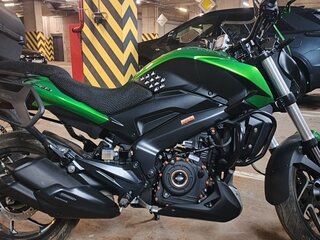 2023 Bajaj Dominar 400, зелёный, 430000 рублей, вид 3