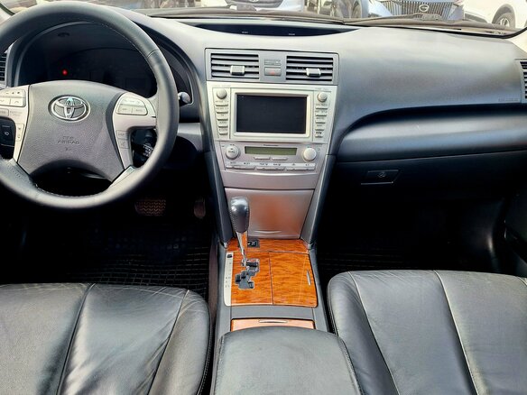 2011 Toyota Camry VI (XV40) Рестайлинг, серебристый - вид 10