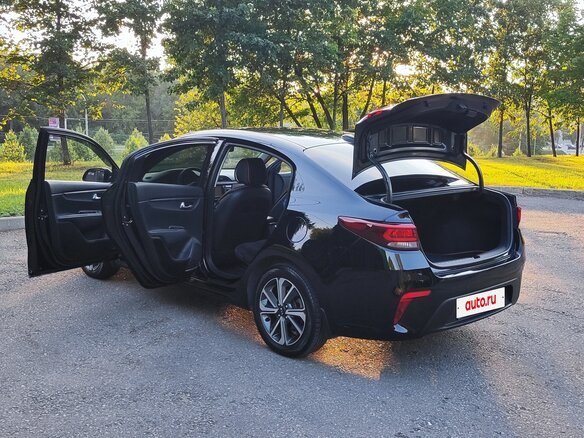 2018 Kia Rio IV, чёрный, 1430000 рублей - вид 7