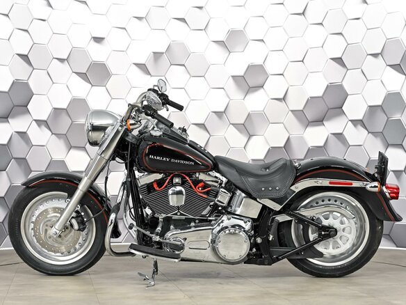 2006 Harley-Davidson Fat Boy, чёрный, 869000 рублей - вид 3