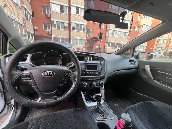 2013 Kia Ceed II, белый, 850000 рублей - вид 6