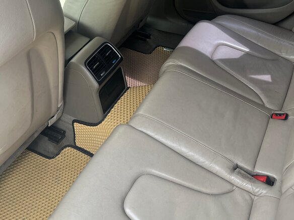 2010 Audi A4 IV (B8), белый, 1100000 рублей - вид 11