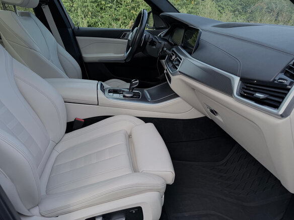 2022 BMW X5 40i IV (G05/G18), белый - вид 15