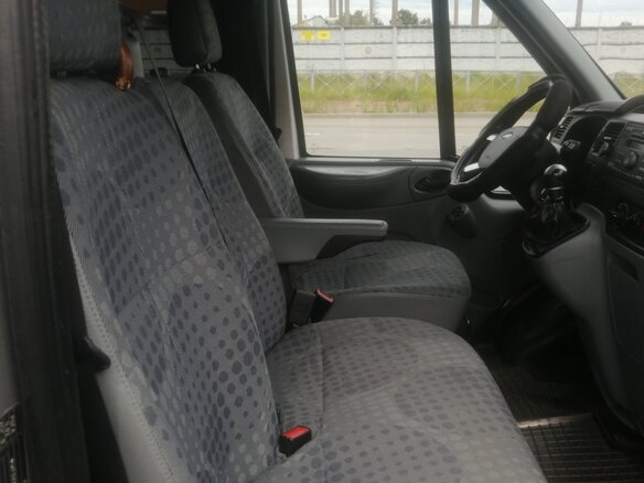 2009 Ford Transit, серебристый, 1100000 рублей - вид 12