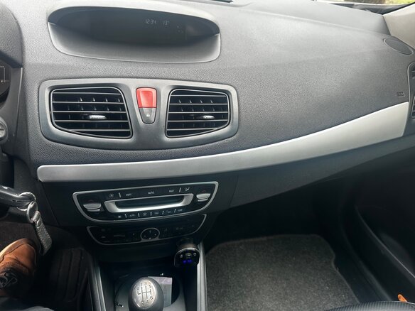 2011 Renault Fluence I, серый, 650000 рублей - вид 11