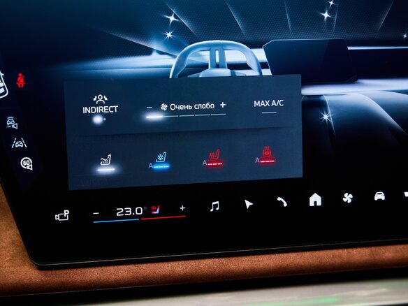 2026 BMW 7 серии 740 xDrive VII (G70) Рестайлинг, зелёный, 27790000 рублей - вид 28