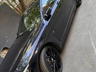 2021 BMW 7 серии 730d xDrive VI (G11/G12) Рестайлинг, чёрный, 7800000 рублей, вид 2