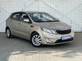 2013 Kia Rio 4-speed III, бежевый, 850000 рублей, вид 3