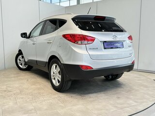 2010 Hyundai ix35 I, серебристый, 1199000 рублей, вид 3