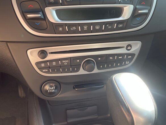 2012 Renault Fluence I, серый, 850000 рублей - вид 12