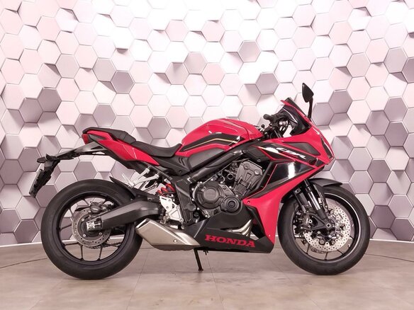 2023 Honda CBR 650R, красный, 999000 рублей - вид 2