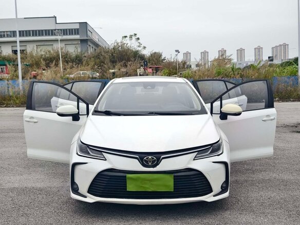 2022 Toyota Corolla XII (E210), белый, 1140000 рублей - вид 11
