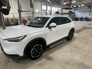 2023 Honda Vezel II, белый, 2300000 рублей, вид 3