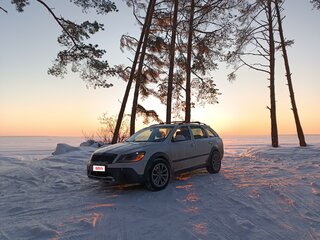 2012 Skoda Octavia Scout II (A5) Рестайлинг, белый, 1500000 рублей, вид 2