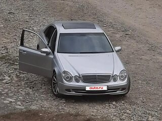 2004 Mercedes-Benz E-Класс 320 III (W211, S211), серебристый, 900000 рублей, вид 3