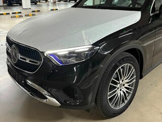 2026 Mercedes-Benz GLC 220 d II (X254), чёрный, 9658000 рублей, вид 4
