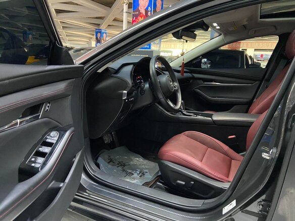 2023 Mazda 3 Axela IV (BP), серый, 1360000 рублей - вид 8