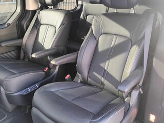 2023 Hyundai Staria I, чёрный, 6000000 рублей, вид 4