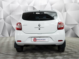 2018 Renault Sandero II Рестайлинг, белый, 691000 рублей, вид 4