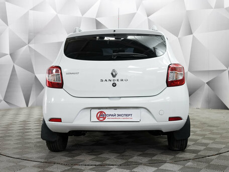 2018 Renault Sandero II Рестайлинг, белый, 691000 рублей, вид 4